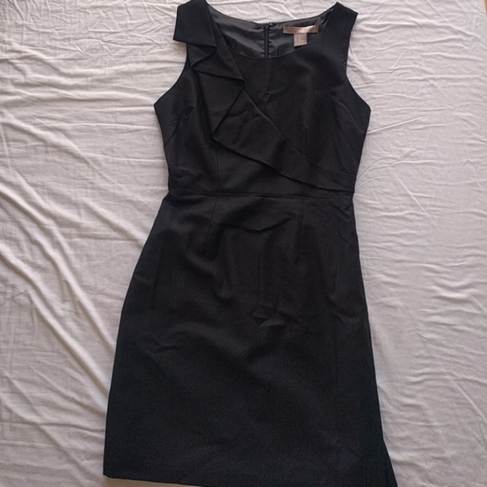 ✨3/$15✨ F21 Contemporary - Black Dress